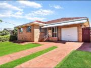 Generous 4 bedroom Family Living!