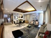 Generous Floor Area of 253 sqm – Spacious Congressional...