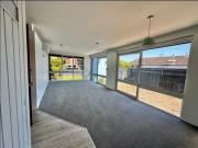 GENEROUS LIVING SPACES & NATURAL LIGHT THROUGHOUT