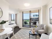 Generous Studio Apartment in Prime Inner City Location...