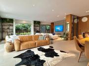 Gênesis II maravilhosa esquina, totalmente mobiliada!