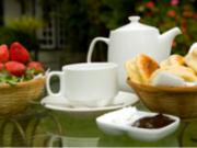 GENEVE BAINS DES PAQUIS GUT GELEGENES BRUNCH CAFÉ ZUM...