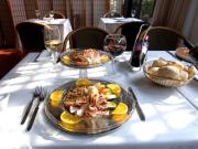 GENÈVE SERVETTE EINE AUTHENTISCHE BRASSERIE, DIE MAN...