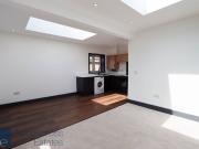 George Street, Newark NG24, 1 bed flat to rent, £750 pcm...