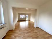 RESERVIERT! Gepfl. 3 Zi. Erdgeschoss Whg. Gä. WC überd....