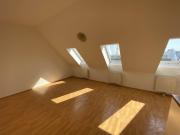 Gepflegt, durchdacht, perfekt angebunden: 2 Zimmer...