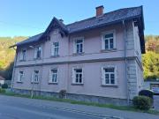 Gepflegte 2 Zimmer Altbauwohnung im Hochparterre in...