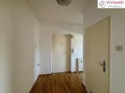 Gepflegte 2 Zimmer Wohnung mit Loggia und KFZ Stellplatz!