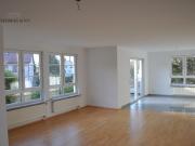 GEPFLEGTE 3,5 ZIMMER EG WOHNUNG MIT GARAGENSTELLPLATZ...