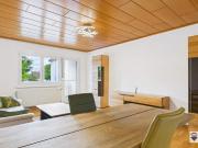 Gepflegte 3 Zimmer Wohnung mit Loggia in zentraler Lage...