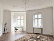 GEPFLEGTE ALTBAUWOHNUNG IN BELIEBTER LAGE