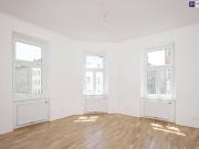 Gepflegte Altbauwohnung in zentraler Lage + 2023...
