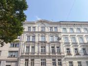 Gepflegte Altbauwohnung mit 2 Zimmern in zentraler Lage