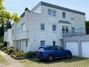 Gepflegte Doppelhaushälfte in Hanglage mit...