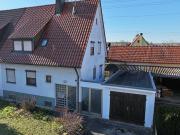 Gepflegte Doppelhaushälfte mit großzügigem Garten und...