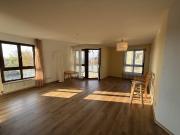 GEPFLEGTE EIGENTUMSWOHNUNG MIT TG STELLPLATZ UND AUFZUG...