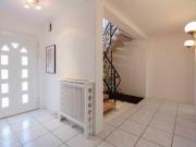 Gepflegte & helle Doppelhaushälfte in ruhiger Lage!