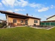 Solider 4 Zimmer Bungalow mit Pool und Garten in Lendorf