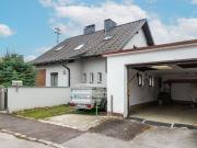 Gepflegtes Einfamilienhaus auf großem Grundstück in... Gepflegtes Einfamilienhaus auf großem Grundstück in...