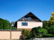 Gepflegtes Einfamilienhaus mit Doppelgarage auf sonnigem...