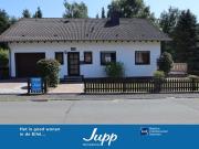 Gepflegtes Einfamilienhaus mit Garage, Garten und...