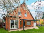 Gepflegtes Einfamilienhaus mit Garten, Garage &...