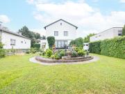 Gepflegtes Einfamilienhaus mit großem Garten, Sauna,...