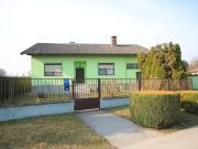 Gepflegtes Einfamilienhaus mit Wintergarten, Garage und...