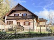 Gepflegtes, familienfreundliches Anwesen mit hellen...