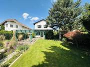 Gepflegtes Familienhaus Wintergarten Privatsphäre