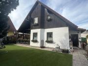 Gepflegtes Haus mit Terrasse in ruhiger Siedlungslage