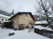 Gepflegtes Landhaus mit insgesamt 5 Wohnungen