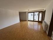 Gepflegtes Mehrfamilienhaus mit 3 Wohneinheiten, Garten...