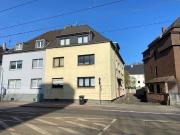 Gepflegtes Mehrfamilienhaus mit 4 Wohnungen 5 Garagen 2 SP