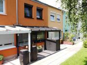 Gepflegtes Reihenhaus mit Kamin und Wintergarten