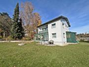 Gepflegtes Wohnhaus mit großem Grundstück in Wels Oberthan