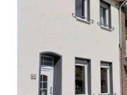 Gepflegtes Zweifamilienhaus mit Garage und Garten in Top...