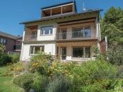 Gepflegtes Zweifamilienhaus mit Gartenparadies in...
