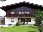 Gepflegtes Zweifamilienhaus mit großem Grundstück in...