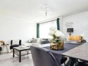Gerald Square, Alton, 2 Bedroom Maisonette