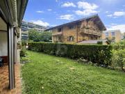 GERÄUMIG MIT PRIVATEM GARTEN