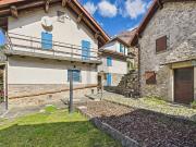 GERÄUMIG UND SONNIG MIT GARTEN