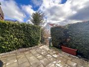 Geräumige 2 Zimmer Erdgeschosswohnung in Höhenkirchen!