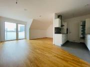 Geräumige 2 Zimmer Wohnung mit Balkon verfügbar ab...