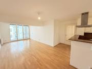 Geräumige 2 Zimmer Wohnung mit großem Wohnzimmer und...