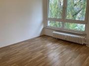 GERÄUMIGE 3 ZIMMER WOHNUNG MIT BALKON