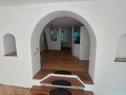 Geräumige 4 Zimmer Altbauwohnung mit Parkplatz