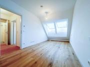 Geräumige 4 Zimmer Familieninsel mit Süd Balkon und ganz...