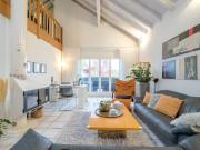 Geräumige Penthouse Maisonette von 235 m² komplett renoviert