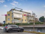 Geräumige und gepflegte Wohnung an guter Lage mit Seesicht